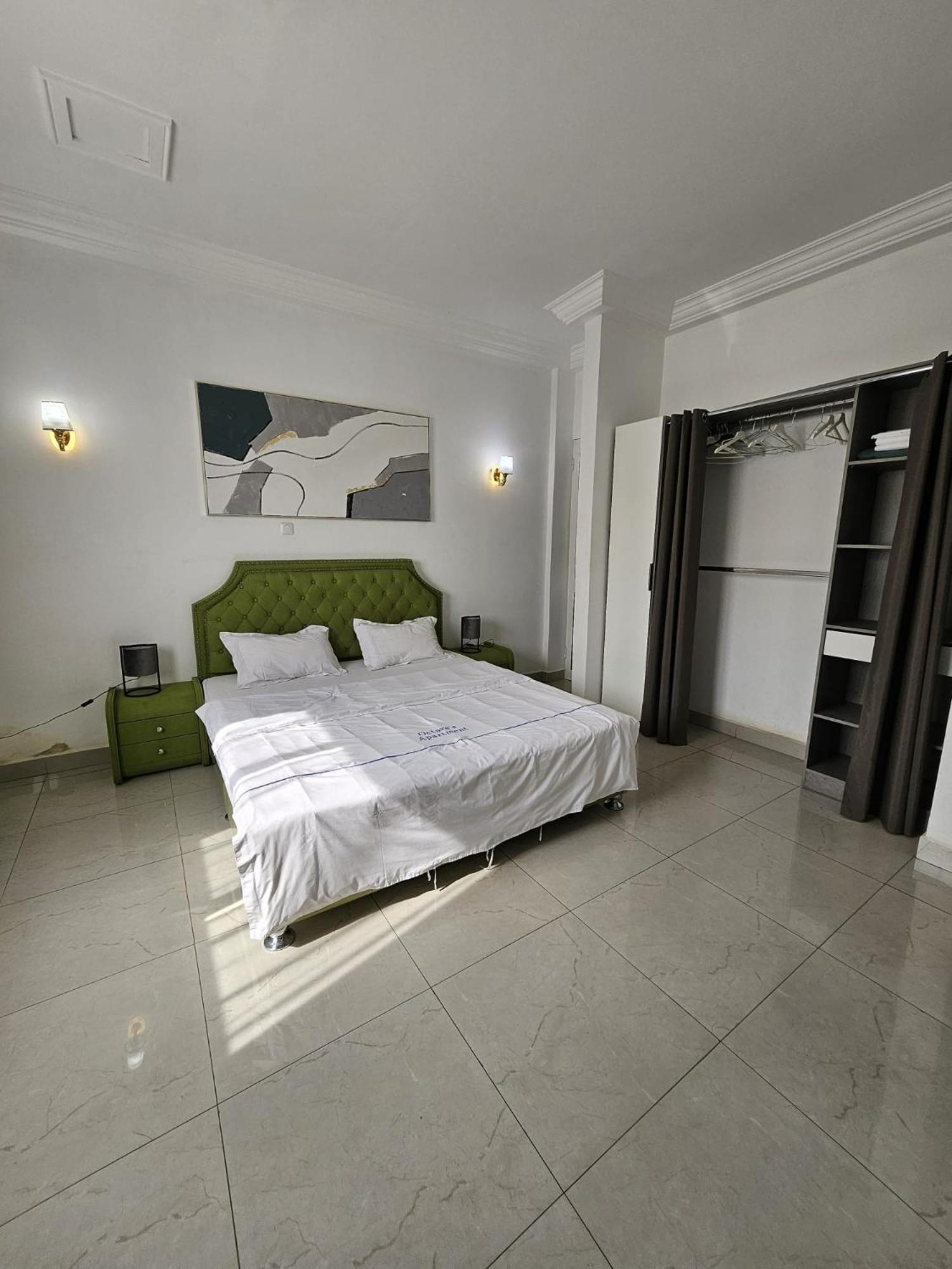 Octave'S Apt Pointe Noire Exterior foto